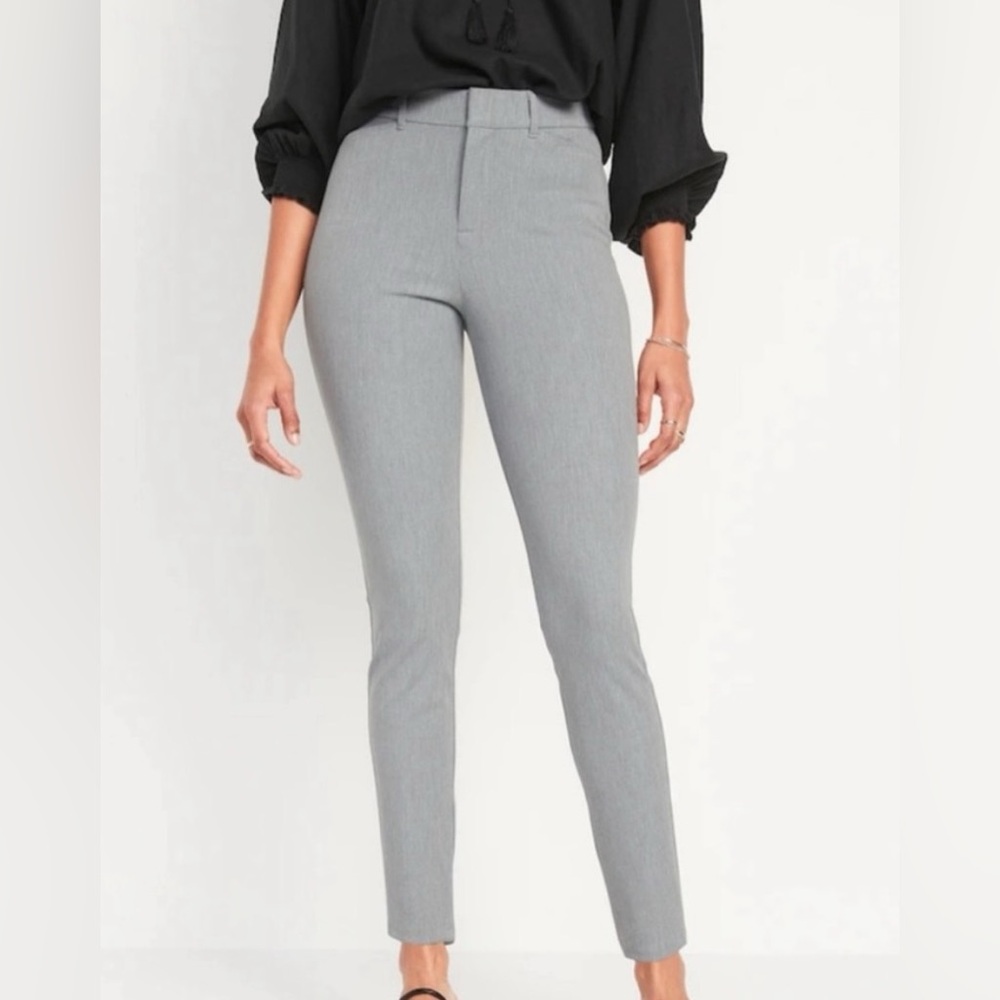 Old Navy Pixie High-Rise - Light Gray
